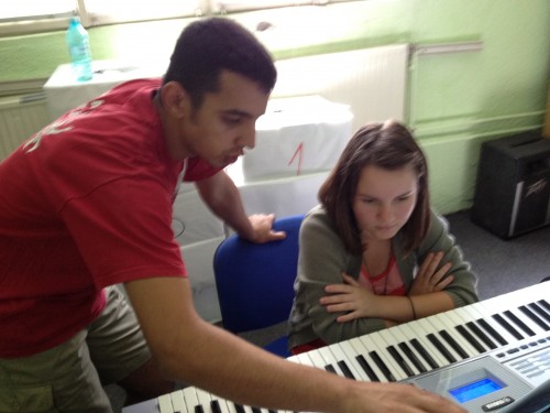 Keyboard Class with alumni Flori 